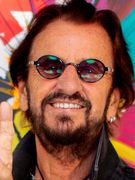 Náhledový obrázek k článku GLOSA: Ringo Starr šíří v novém klipu poselství peace & love s mladistvým elánem