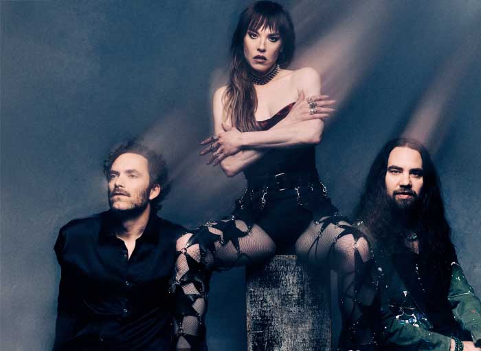 Mě z pódia nikdo nesundá