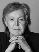 Náhledový obrázek k článku GLOSA: Vzpomínka na život před Beatles. McCartneyho duet s Ringo Starrem dojímá