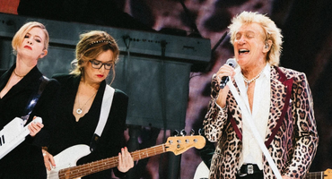 Náhledový obrázek k článku „Pěkně jste to tomu mizerovi natřel!“ Rod Stewart gratuloval Karlovi III., jak sepsul Trumpa
