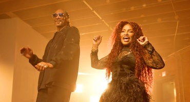 Náhledový obrázek k článku GLOSA: Snoop Dogg vyrazil na diskotéku. S legendou Chaka Khan splodil letní hit