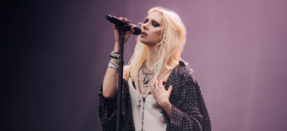 Obrázek k článku Nebe, peklo a svůdný rokenrol. The Pretty Reckless uchvátili Rock for People