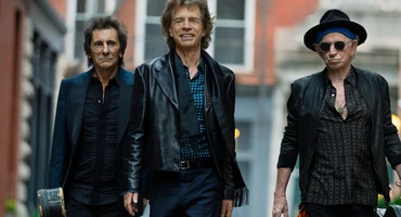 Náhledový obrázek k článku „Žárlivý milenče, ruce pryč.“ The Rolling Stones se na fanoušky obrací i v češtině