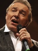 Náhledový obrázek k článku VLČKOVIZE: Bulvární hyeny a Gottovo mistrovství si je „povodit"