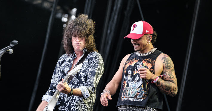 Náhledový obrázek k článku Ben Cristovao s kytaristou Kiss přepnul na rokenrol. Na Rock for People jeli bomby