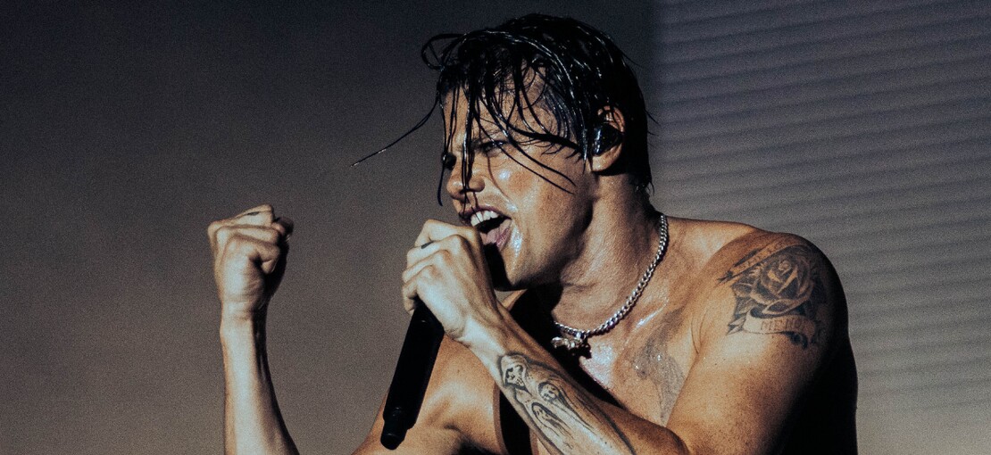 Obrázek k článku GLOSA: Yungblud ukázal Česku jazyk, srdce i slzy. Bludfest je životní zážitek