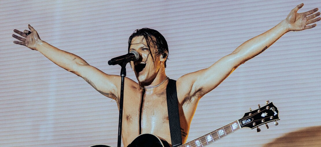 Obrázek k článku Vedro. Euforie. Dojetí. Na Bludfest v Česku může být Yungblud opravdu pyšný