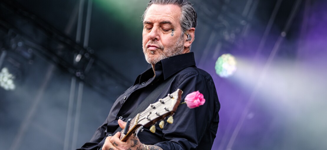 Obrázek k článku „Zbavte se  Trumpa!“ Tajemná čísla 8647 dala legendám Social Distortion na RFP osten