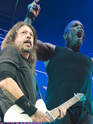Náhledový obrázek k článku Dave Grohl řádil se Sepulturou. Kapela oznámila termín posledního sbohem
