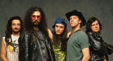 Náhledový obrázek k článku Faith No More jsou opravdu zpět. První koncerty odehrají se  System of a Down
