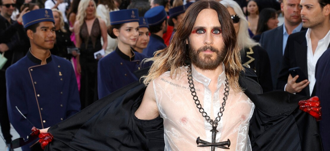 Obrázek k článku „Ten úchyl na mě zaútočil!“ Jared Leto je podle dokumentu BBC predátor