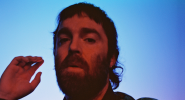 Náhledový obrázek k článku Chet Faker se vrací na místo činu. Vystoupí na festivalu Grape, kde před lety uhranul