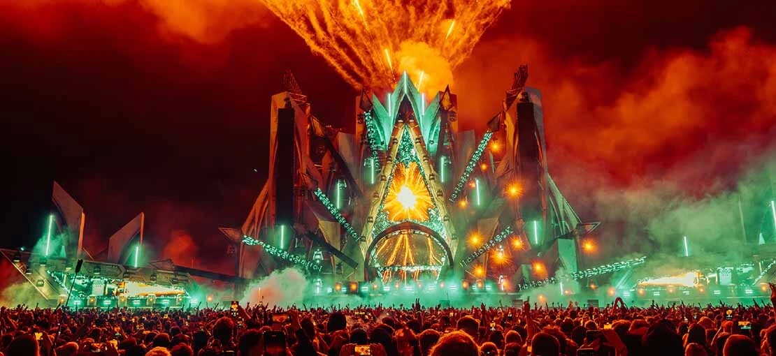 Obrázek k článku Let It Roll podruhé startuje u jezera Most. Vítá Chase & Status, Pendulum či Wilkinsona
