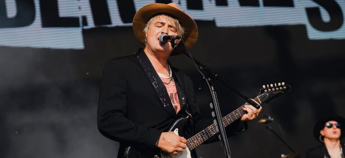 Obrázek k článku GLOSA: Choďte na kytarovky. The Libertines na Colours přemohli divoženku i lovkyni démonů