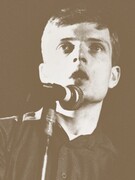 Náhledový obrázek k článku Předčasná smrt génia. Iana Curtise z Joy Division přemohli démoni