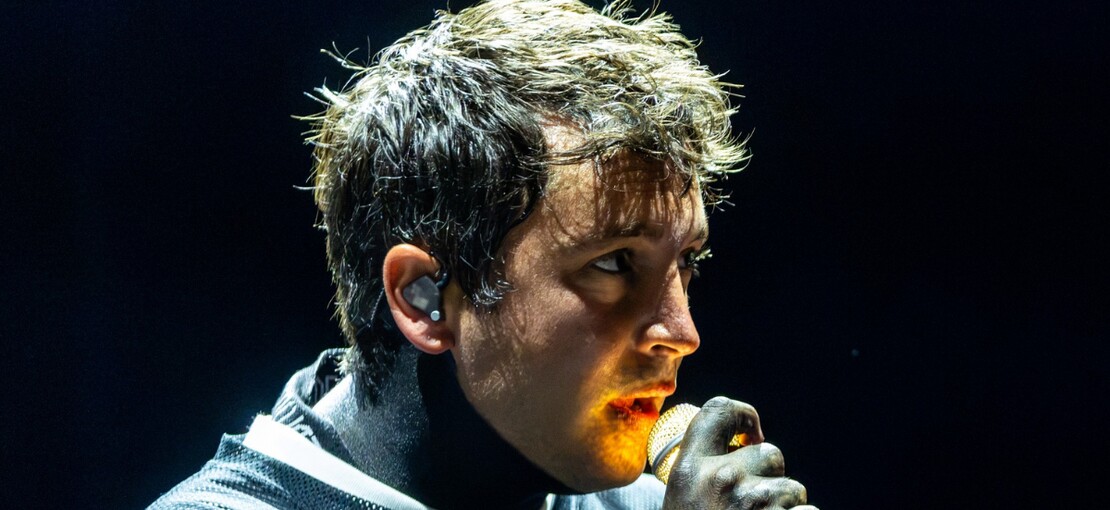 Obrázek k článku NAŽIVO: Twenty One Pilots hráli i z Obřího kola. Na Colours báječně bavili