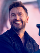 Náhledový obrázek k článku NAŽIVO: Marek Ztracený si splnil sen. Kluk ze Železné Rudy létal a strhával emocemi