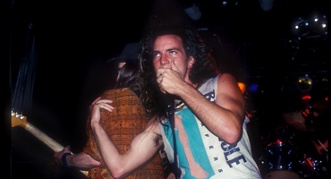 Náhledový obrázek k článku A zrodili se Pearl Jam. Na začátku kapely bylo předávkování. Všechno změnilo album Ten