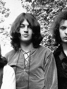 Náhledový obrázek k článku Blesk z párplovského nebe. Ritchie Blackmore si po 33 letech zahraje s Deep Purple