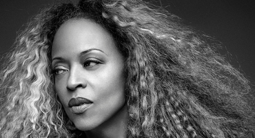 Náhledový obrázek k článku Zemřela jazzová zpěvačka Cassandra Wilson (70). Nositelku Grammy si zamilovala i Praha