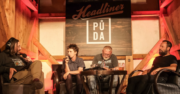 Náhledový obrázek k podcastu: Headliner půda 12: Uživit se hudbou (část 1)