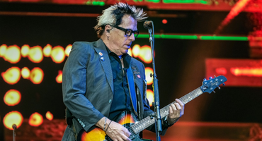 Náhledový obrázek k článku Kytarista The Offspring řeší vážný zdravotní problém: Kapela mi kryje záda