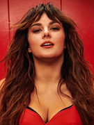 Náhledový obrázek k článku Ewa Farna vyhlásila „Trojku v Edenu“. Přidává další stadionový koncert