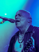 Náhledový obrázek k článku NAŽIVO: Ride předvedli kytarovou jízdu jako z devadesátek