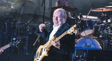 Náhledový obrázek k článku NAŽIVO: Jako gladiátor s kytarou. Hans Zimmer udělal z filmové hudby strhující show