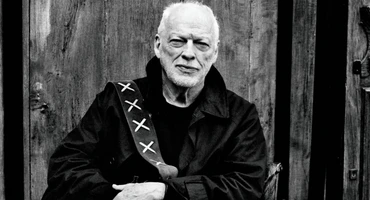 Náhledový obrázek k článku Tajemství jedinečné kytarové magie.  David Gilmour slaví osmdesáté narozeniny