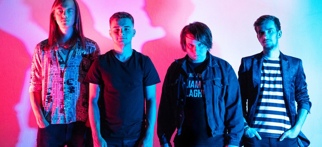 Obrázek k článku Čerstvé (z)boží: Hlas, co bude slyšet. Kapela Zrcadla nadchne živelností