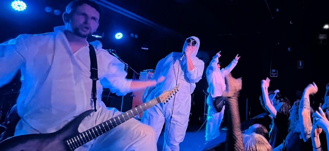 Obrázek k článku NAŽIVO: H*vno padá vzhůru! Jihočeši Gutalax zaneřádili kluby v Austrálii