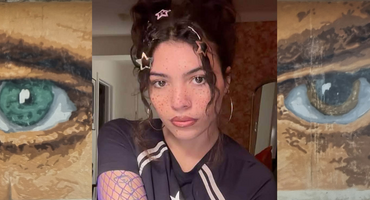 Náhledový obrázek k článku Dcera Davida Bowieho vydala debutové album. Lexi Jones je plná tajností