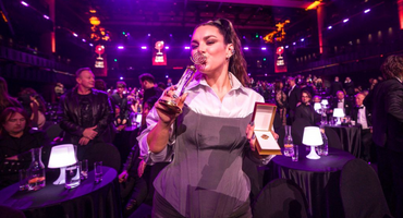 Náhledový obrázek k článku GLOSA PETRA MALÁSKA: Pohled zevnitř. Český Slavík je jako jídlo v Mekáči