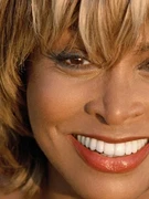 Náhledový obrázek k článku „Prostě hrůza.“ Fanoušci kritizují novou sochu Tiny Turner