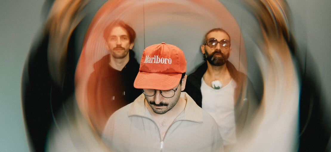 Obrázek k článku Čerstvé (z)boží: Kolonizujeme Pluto, ohlásila kapela Ministerstvo Obřany