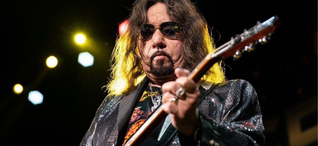 Obrázek k článku Zemřel původní kytarista Kiss. Ace Frehley (74) podlehl zraněním po pádu