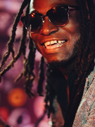 Náhledový obrázek k článku Junior Dell se vrací. Záznam z Prahy nadchnul i na BBC