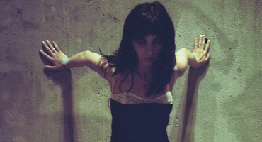 Náhledový obrázek k článku „Úplně mě to odpálilo.“ Dceru zpěváka Depeche Mode čekají české kluby