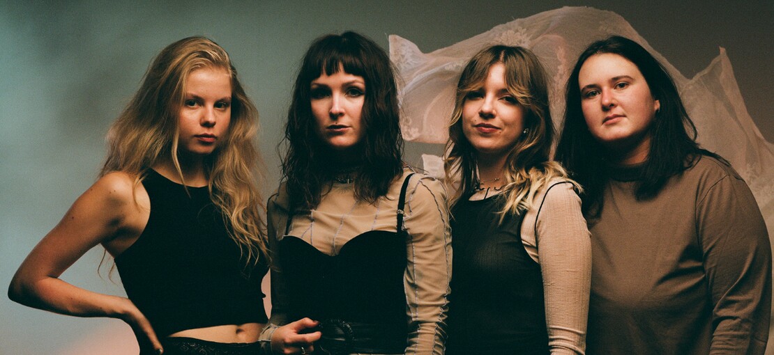 Obrázek k článku GLOSA: Probouzí se Meluzína. Nadějná kapela svými hlasy jednoduše baví