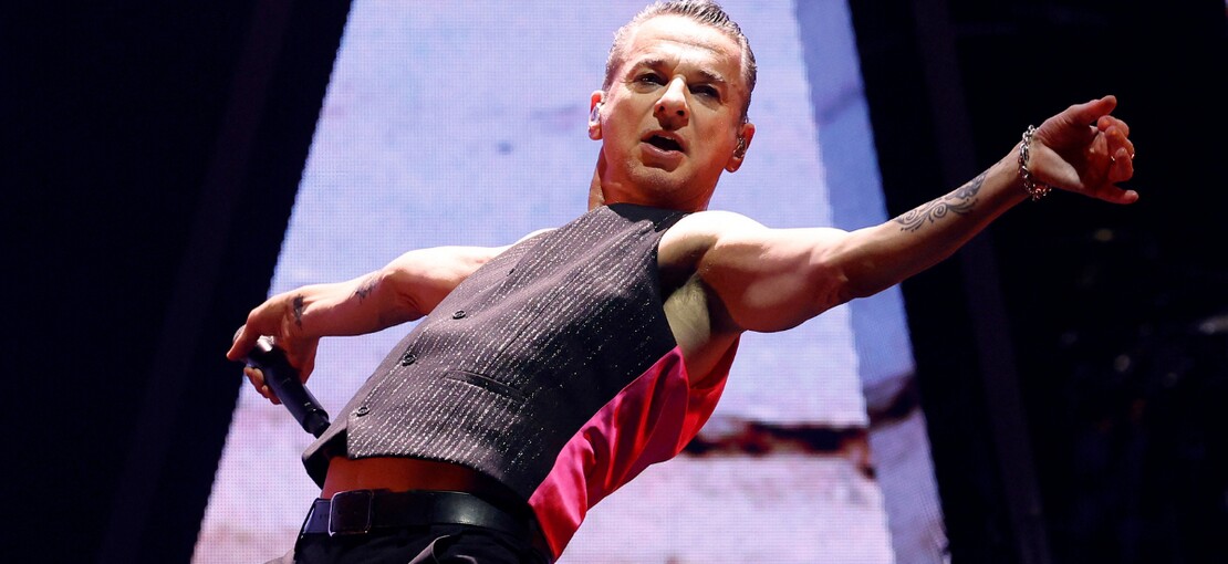 Obrázek k článku NAŽIVO: Depeche Mode v Kalifornii odstartovali turné. Fletche uctili černobíle