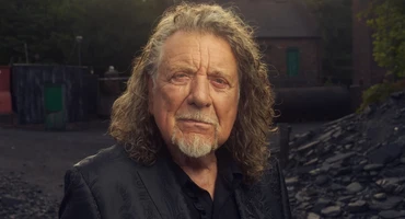 Náhledový obrázek k článku Robert Plant je legendou dubnového svátku hudby. Hvězda Led Zeppelin to slaví novou nahrávkou