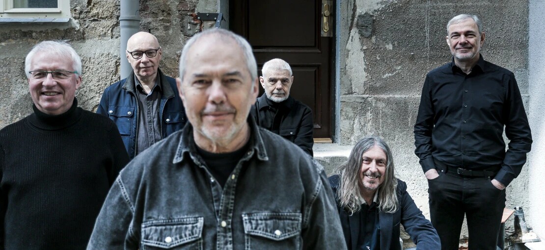 Obrázek k článku NAŽIVO: Bratři Ebenové mezi kapkami deště. Královsky bavila nejen jejich hudba