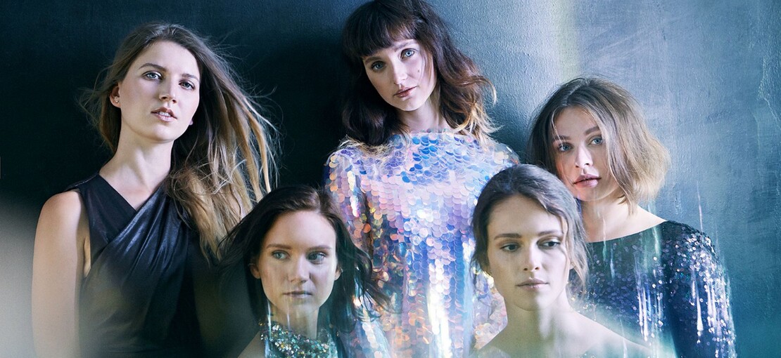 Obrázek k článku GLOSA: Ezo, plyn i brzda. Vesna už se naštěstí posunuje od panslovanství