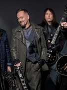 Náhledový obrázek k článku PEKLO VÁNOČNÍCH PÍSNÍ #8: S Lucií do Betléma? „Dujdajdá“ je v rockové úpravě slabý vtip