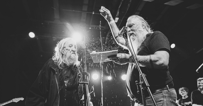 Náhledový obrázek k článku NAŽIVO: Český underground žije. Připomínka honu na Plastiky praskala ve švech