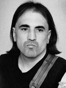 Náhledový obrázek k článku RECENZE: Zákazům navzdory. Jaroslav Riedel skvěle zmapoval český underground