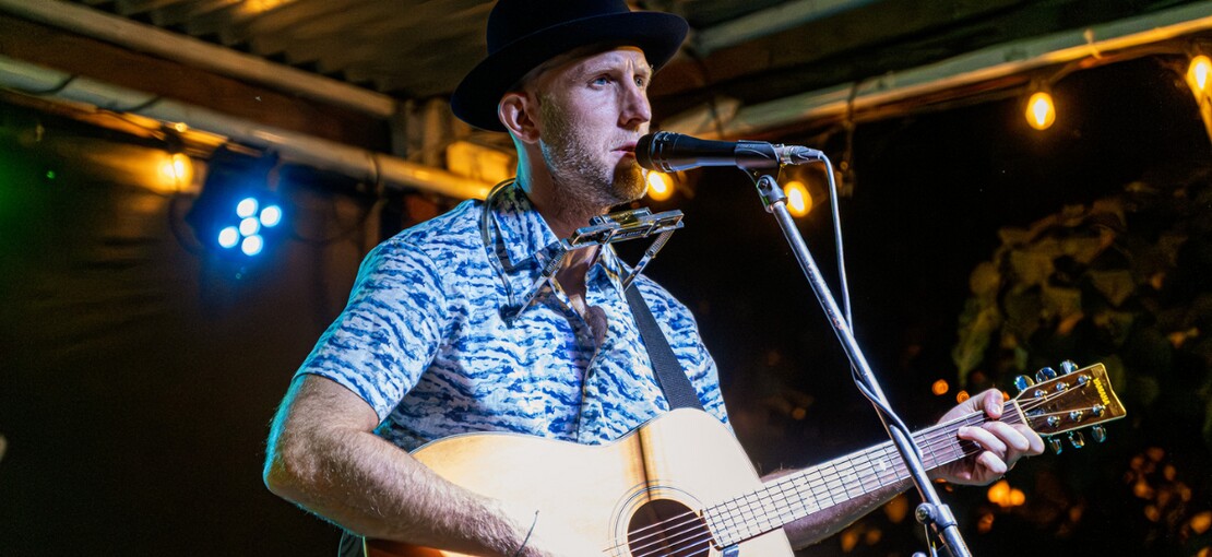 Obrázek k článku Strhující Sépie z hor a svérázný Vojta Urbánek nadchli Headliner Ponton