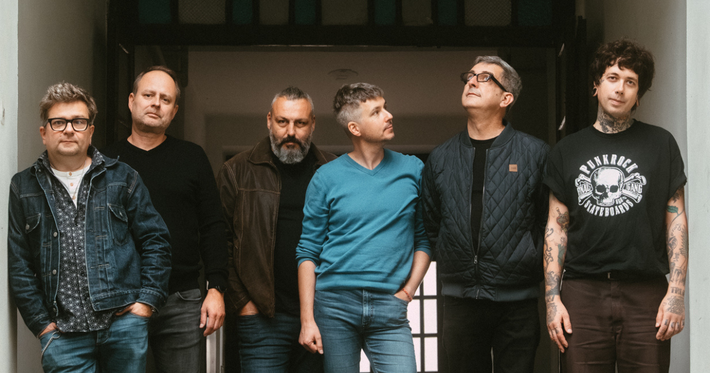 Náhledový obrázek k podcastu: The Prostitutes: Pořád je v nás konflikt (211)