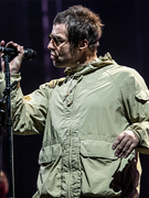 Náhledový obrázek k článku RECENZE: Pryč od Oasis. Liam Gallagher začal  skládat hudbu pro pamětníky